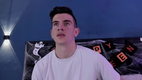 mikael online show from October 2025 04:42:01 AM