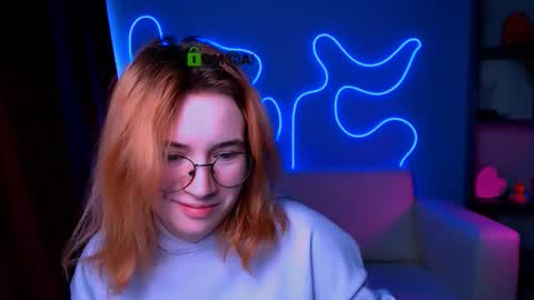 Snapshot of mikami_grey chatting on January 2026 10:21:02 AM Mika online show from January 2026 10:21:02 AM