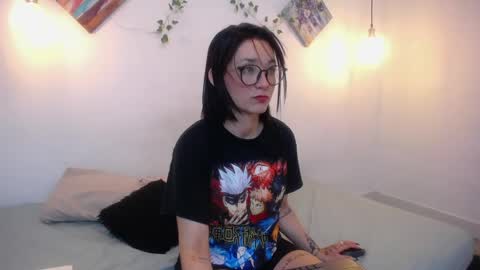 Snapshot of mikaza_akerman chatting on May 2026 04:04:02 PM mikaza online show from May 2026 04:04:02 PM