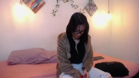Snapshot of mikaza_akerman chatting on May 2026 12:46:02 PM mikaza online show from May 2026 12:46:02 PM