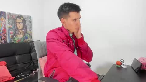 mike3xxx online show from December 2025 11:54:01 PM