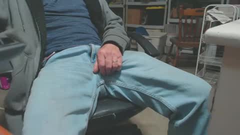 mike694fun online show from December 2024 11:40:01 PM