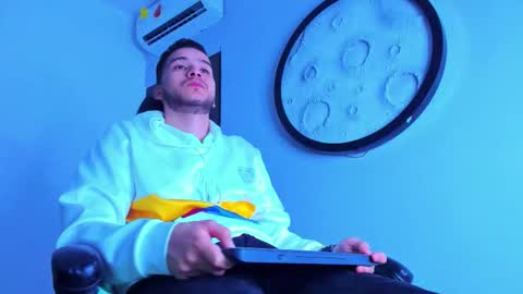 Mike  online show from February 2026 11:41:01 AM