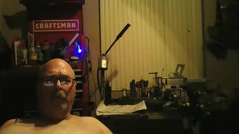 Snapshot of mike_allen4 chatting on April 2026 05:21:01 AM mike_allen4 online show from April 2026 05:21:01 AM