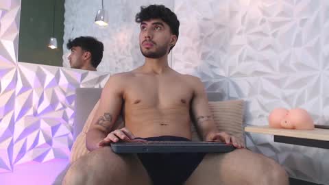 Mike online show from February 2025 10:31:02 PM