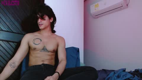 mike_d1030 online show from January 2025 01:27:01 AM