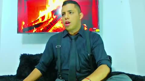 Snapshot of mike_fetiche chatting on November 2025 03:49:02 AM mike_fetiche online show from November 2025 03:49:02 AM