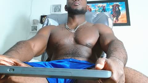Snapshot of mike_kingcum chatting on December 2024 01:21:01 AM mike online show from December 2024 01:21:01 AM