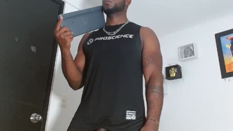 Snapshot of mike_kingcum chatting on December 2024 11:17:01 PM mike online show from December 2024 11:17:01 PM