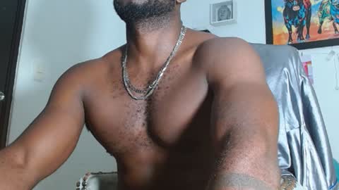 Snapshot of mike_kingcum chatting on January 2025 04:58:02 AM mike online show from January 2025 04:58:02 AM