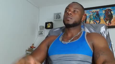 Snapshot of mike_kingcum chatting on January 2025 12:25:01 AM mike online show from January 2025 12:25:01 AM