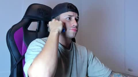 Mike Montoya online show from December 2025 12:25:02 PM