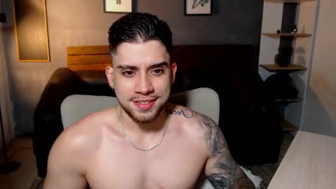 Snapshot of mike_montoya chatting on June 2026 02:25:02 AM Mike Montoya online show from June 2026 02:25:02 AM