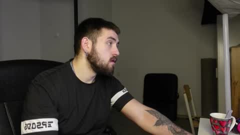 Snapshot of mike_platano chatting on November 2025 10:09:01 PM MIKE PLATANO online show from November 2025 10:09:01 PM