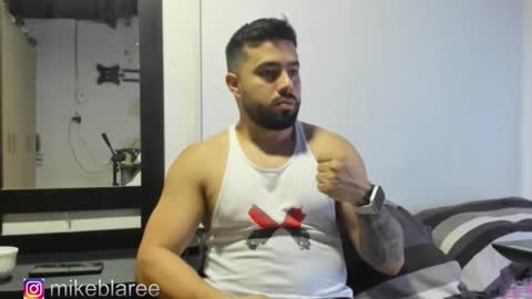 mikeblaree online show from October 2025 07:08:01 PM