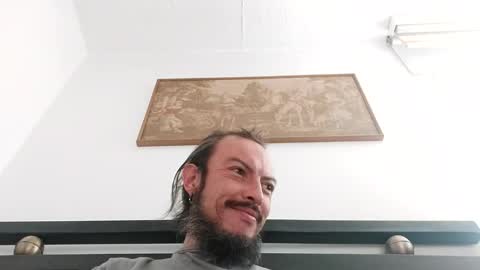 Snapshot of mikecamm chatting on December 2024 08:28:02 PM Miki online show from December 2024 08:28:02 PM