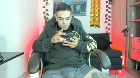 Snapshot of mikee_scooth chatting on December 2024 10:25:02 AM mikee_scooth online show from December 2024 10:25:02 AM