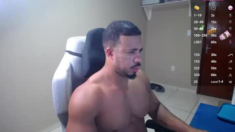 Snapshot of mikehotk chatting on January 2025 04:37:02 AM mikehotk online show from January 2025 04:37:02 AM