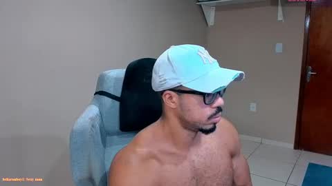 Snapshot of mikehotk chatting on October 2025 06:52:02 PM mikehotk online show from October 2025 06:52:02 PM