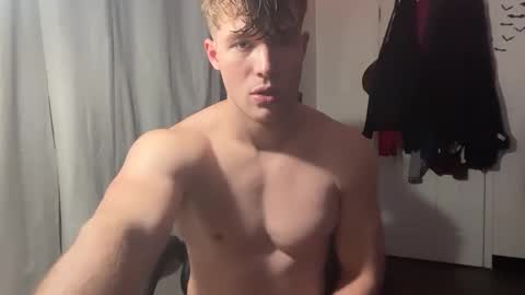 Snapshot of mikeiron126150 chatting on November 2025 04:51:01 AM mikeiron126150 online show from November 2025 04:51:01 AM