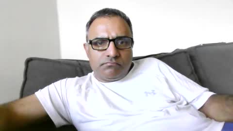 mikej143 online show from May 2026 11:44:02 PM