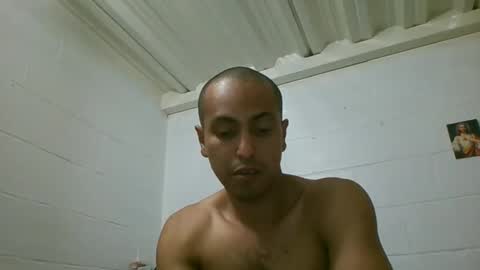 Snapshot of mikelgold1 chatting on December 2024 01:41:02 AM mikelgold1 online show from December 2024 01:41:02 AM