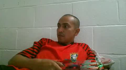 Snapshot of mikelgold1 chatting on December 2024 02:42:02 AM mikelgold1 online show from December 2024 02:42:02 AM