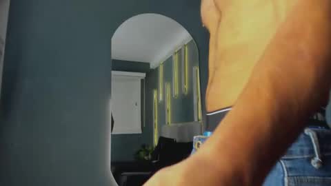 MIKE PARK  online show from October 2025 11:01:01 AM