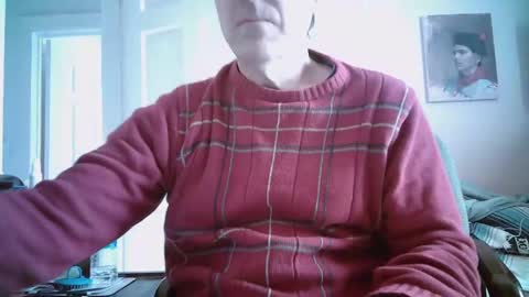 Snapshot of mikewulds chatting on December 2024 04:40:01 PM Mike online show from December 2024 04:40:01 PM