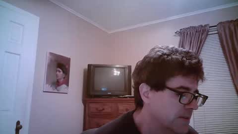 Snapshot of mikewulds chatting on December 2024 03:29:02 AM Mike online show from December 2024 03:29:02 AM