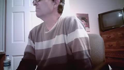 Snapshot of mikewulds chatting on December 2024 12:36:02 AM Mike online show from December 2024 12:36:02 AM