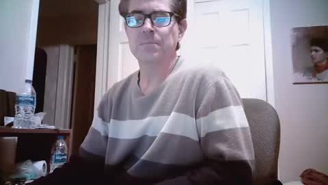 Snapshot of mikewulds chatting on January 2025 01:04:02 AM Mike online show from January 2025 01:04:02 AM