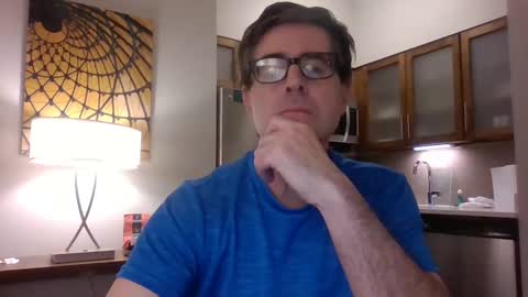 Snapshot of mikewulds chatting on March 2025 02:54:01 AM Mike online show from March 2025 02:54:01 AM