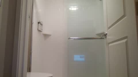 Snapshot of mikewulds chatting on March 2025 03:23:02 PM Mike online show from March 2025 03:23:02 PM