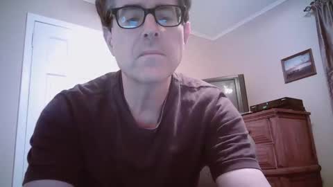 Snapshot of mikewulds chatting on September 2025 02:22:02 AM Mike online show from September 2025 02:22:02 AM