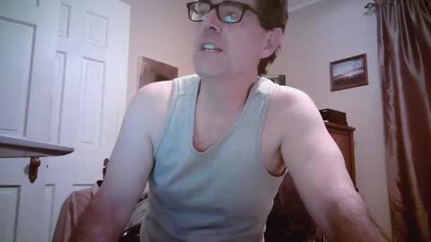 Snapshot of mikewulds chatting on October 2025 11:27:01 PM Mike online show from October 2025 11:27:01 PM