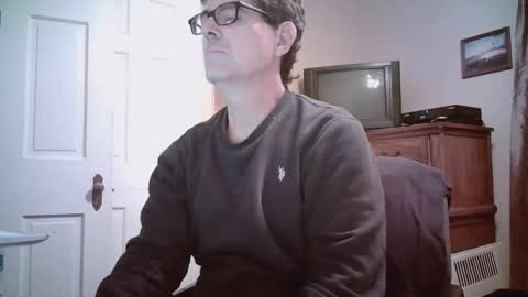 Snapshot of mikewulds chatting on October 2025 02:52:01 AM Mike online show from October 2025 02:52:01 AM