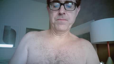 Snapshot of mikewulds chatting on December 2025 10:07:02 PM Mike online show from December 2025 10:07:02 PM