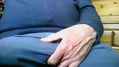 mikeybed online show from April 2026 11:37:01 AM