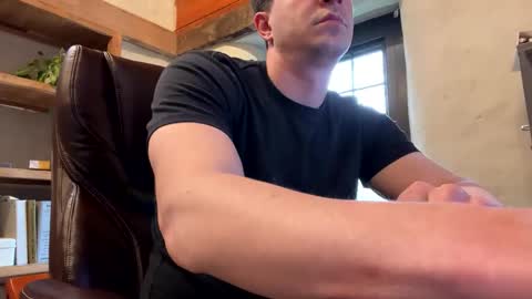 mikeydubs10 online show from April 2026 12:50:01 PM