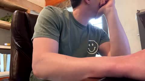 mikeydubs10 online show from April 2026 12:51:02 PM