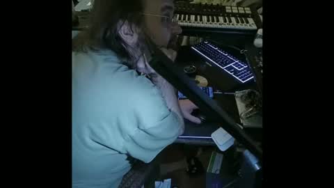 Mikey online show from December 2024 05:04:01 AM