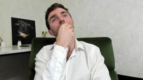 Mikhail online show from January 2025 11:42:02 AM