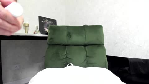 Mikhail online show from January 2025 03:14:02 PM