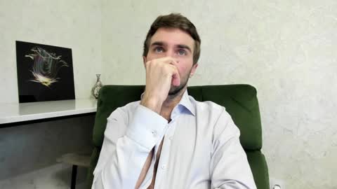 Mikhail online show from February 2025 12:06:01 PM