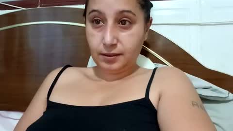 mikhalanita online show from November 2025 10:18:01 AM