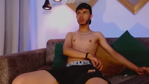 Mikhel online show from January 2026 05:58:02 PM