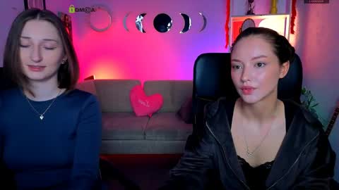 Snapshot of miki_nikki chatting on June 2026 05:43:02 AM Miki online show from June 2026 05:43:02 AM