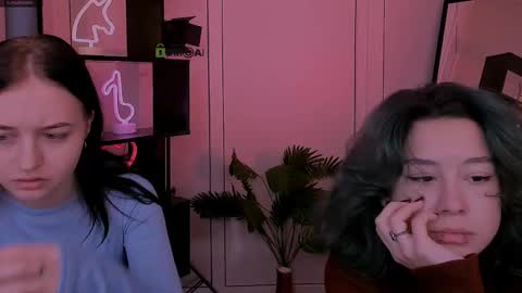 miki_ti online show from November 2025 12:06:01 PM