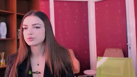 miki_ti online show from November 2025 12:04:01 PM